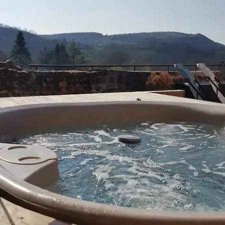 Les Terrasses Dorees - D'hotes De Charme & Jacuzzi 3*